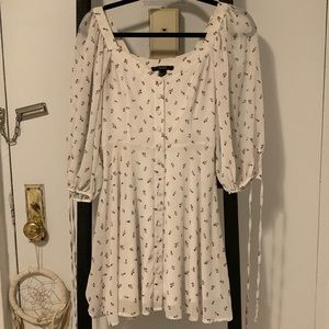 Floral Dress (REFORMATION STYLE)